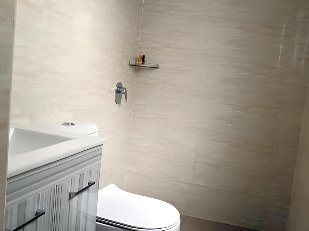Hotel Lolex Kuchai 2*